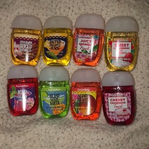 Lot of 8 Pocketbacs!!